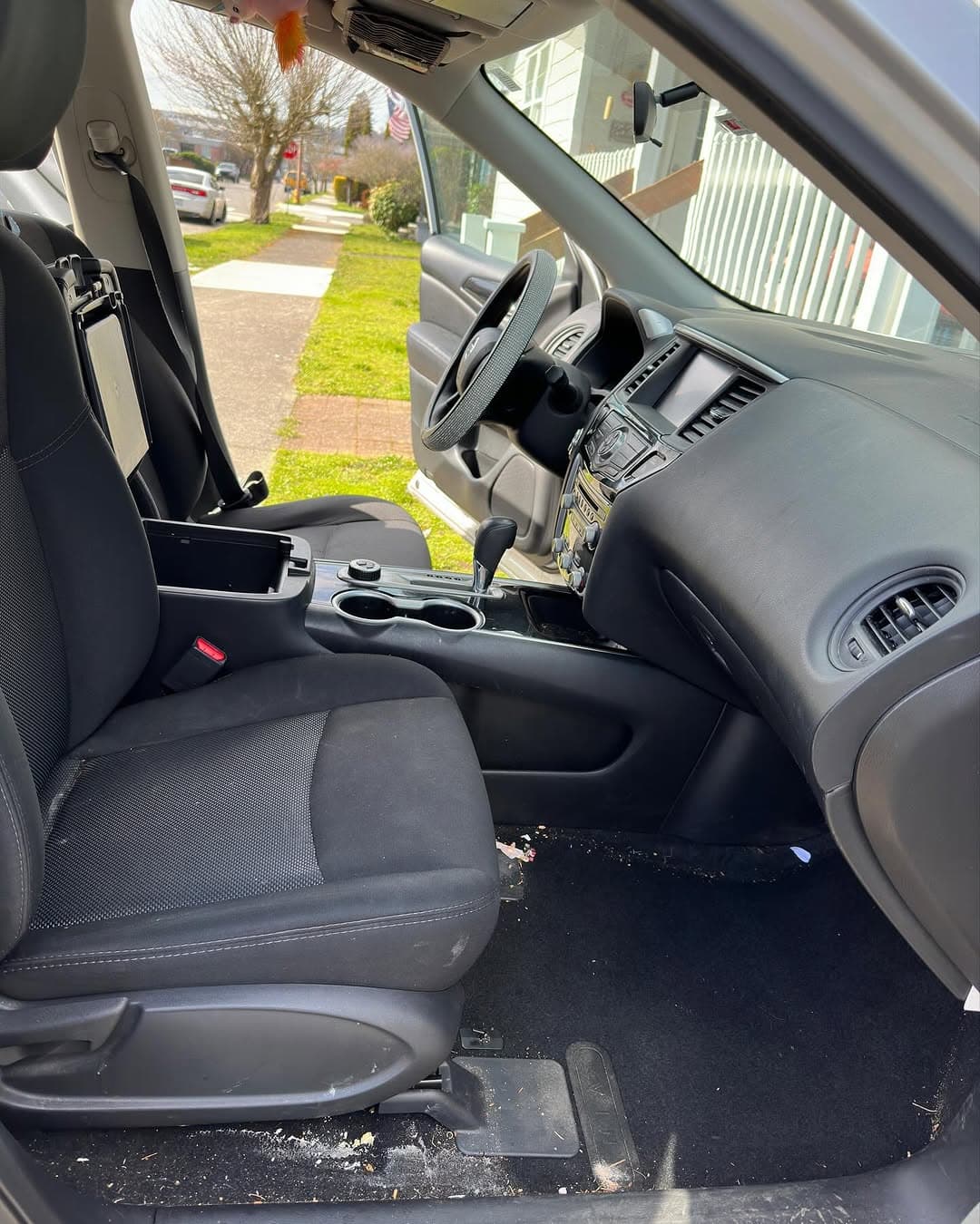 Nissan Pathfinder - Before